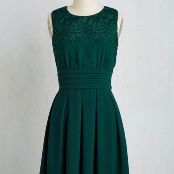 ModCloth V.I.Pleased Dress in Forest - Picture 6 of 6